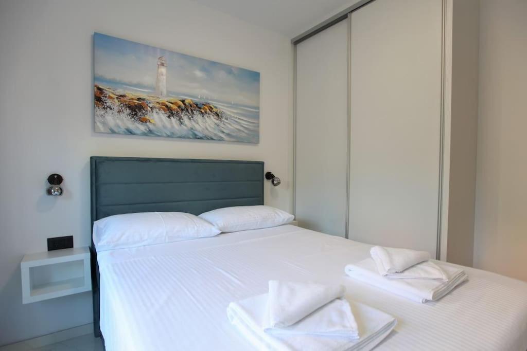 Luxury Villa Lana Apt, Seaview Terrace, Large Outdoor Space, Bbq Trogir Ngoại thất bức ảnh