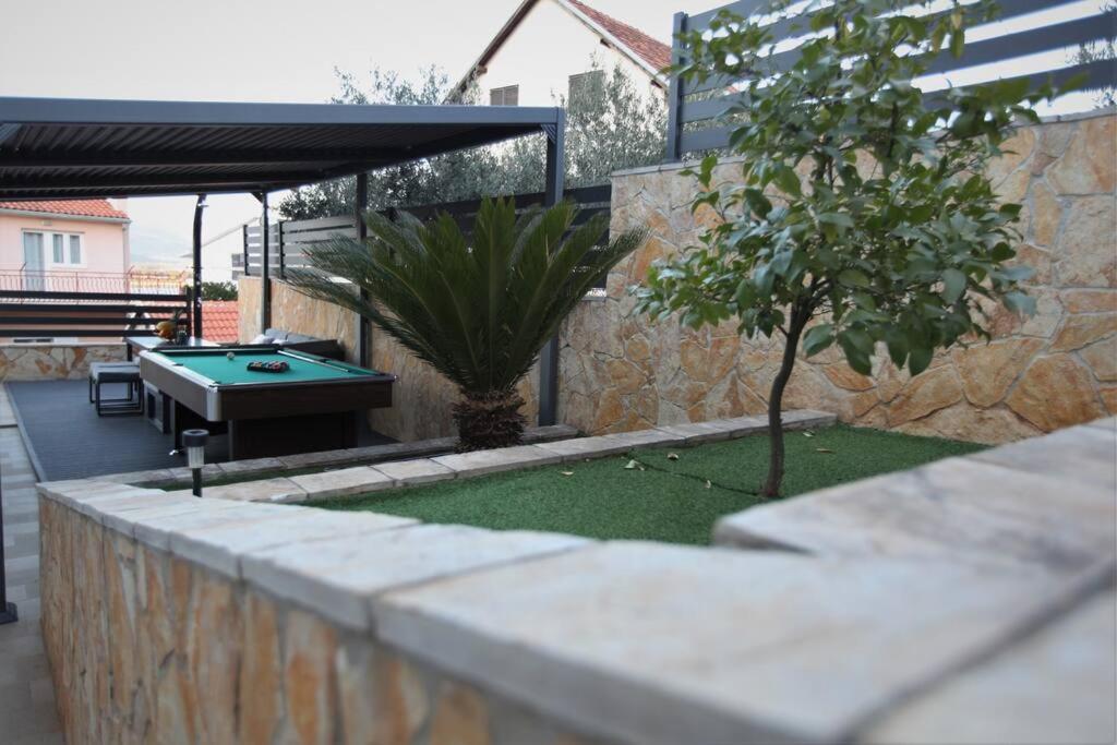 Luxury Villa Lana Apt, Seaview Terrace, Large Outdoor Space, Bbq Trogir Ngoại thất bức ảnh