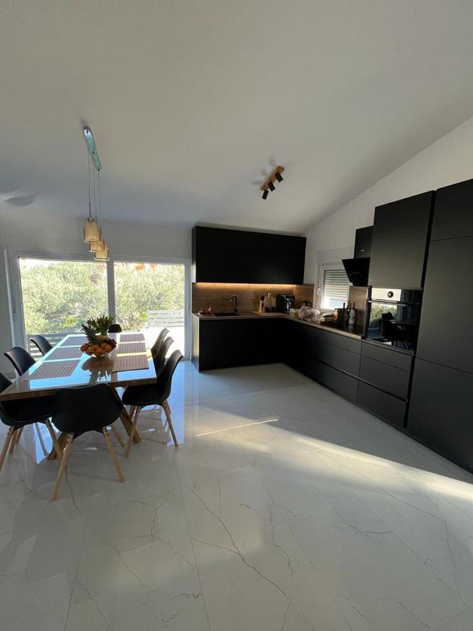 Luxury Villa Lana Apt, Seaview Terrace, Large Outdoor Space, Bbq Trogir Ngoại thất bức ảnh